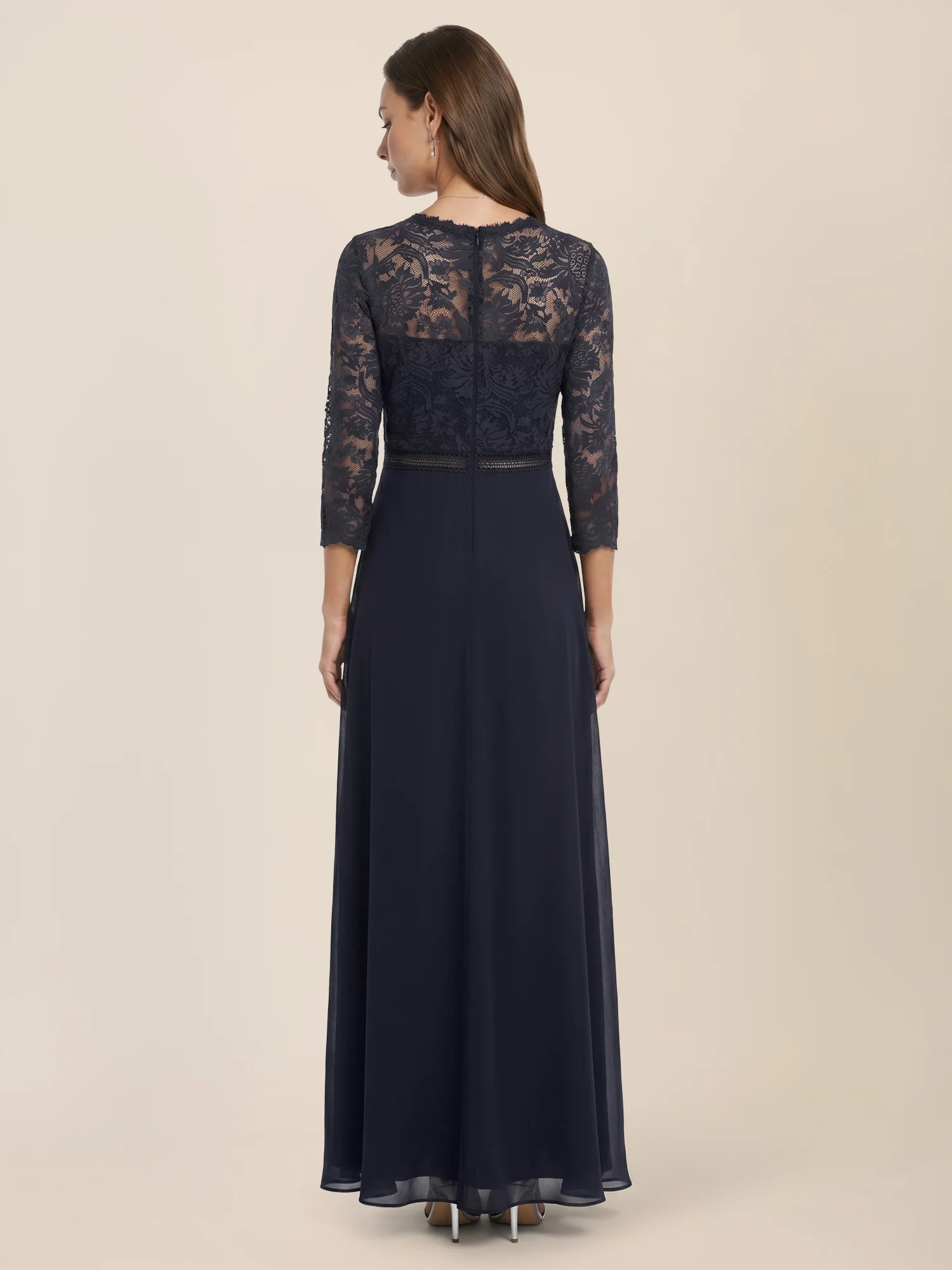 Abendkleid aus Spitze und Chiffon | nachtblau - Image 2