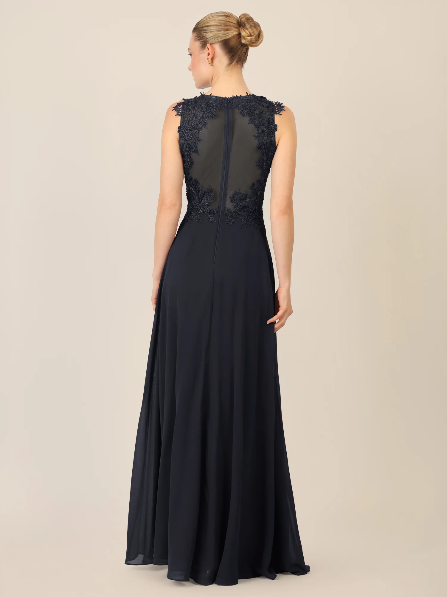 APART Abendkleid mit floraler Spitze und Tüll-Einsatz | schwarz - Image 2
