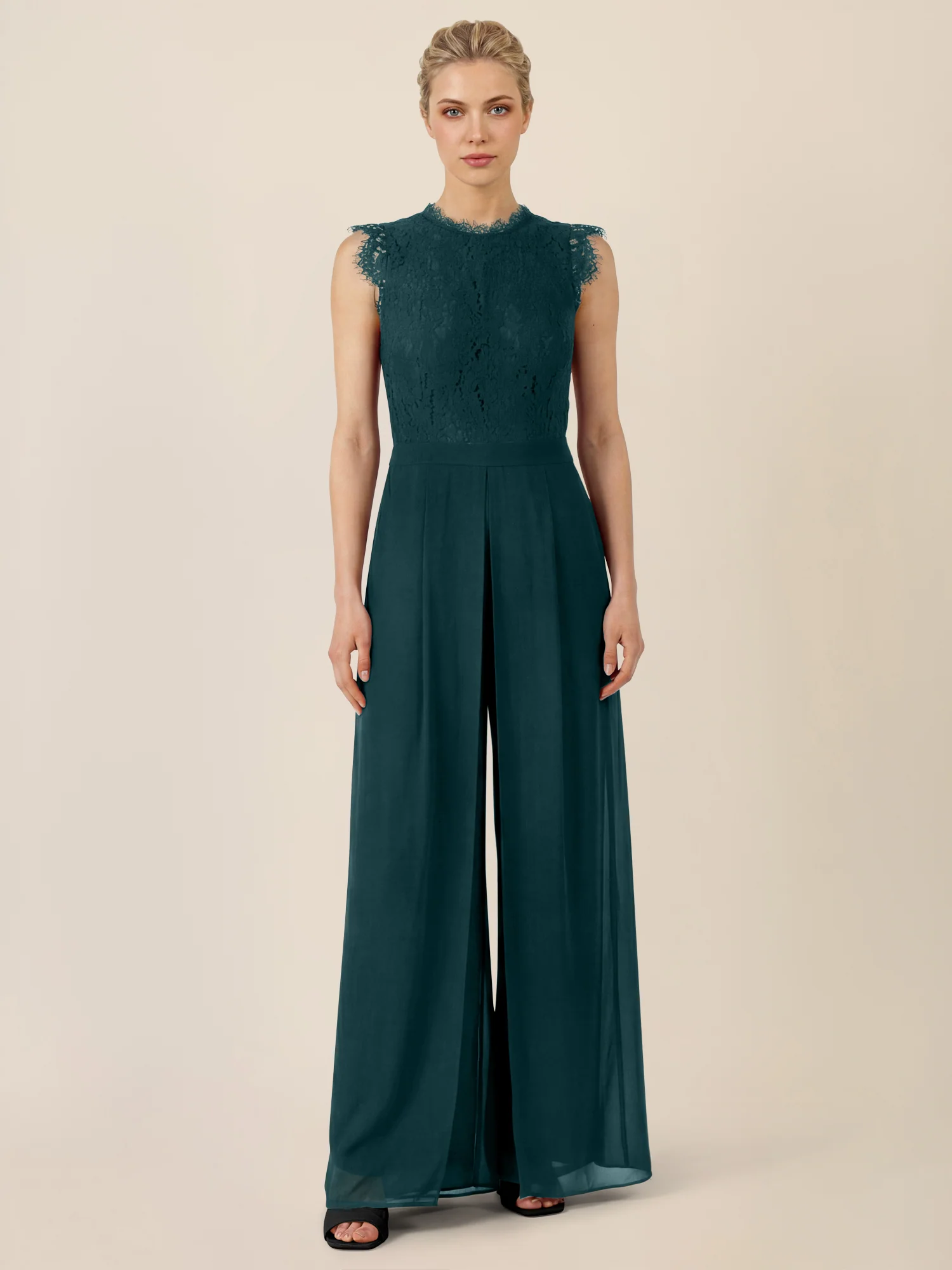 APART Abendoverall mit Spitzentop und weitem Bein | emerald