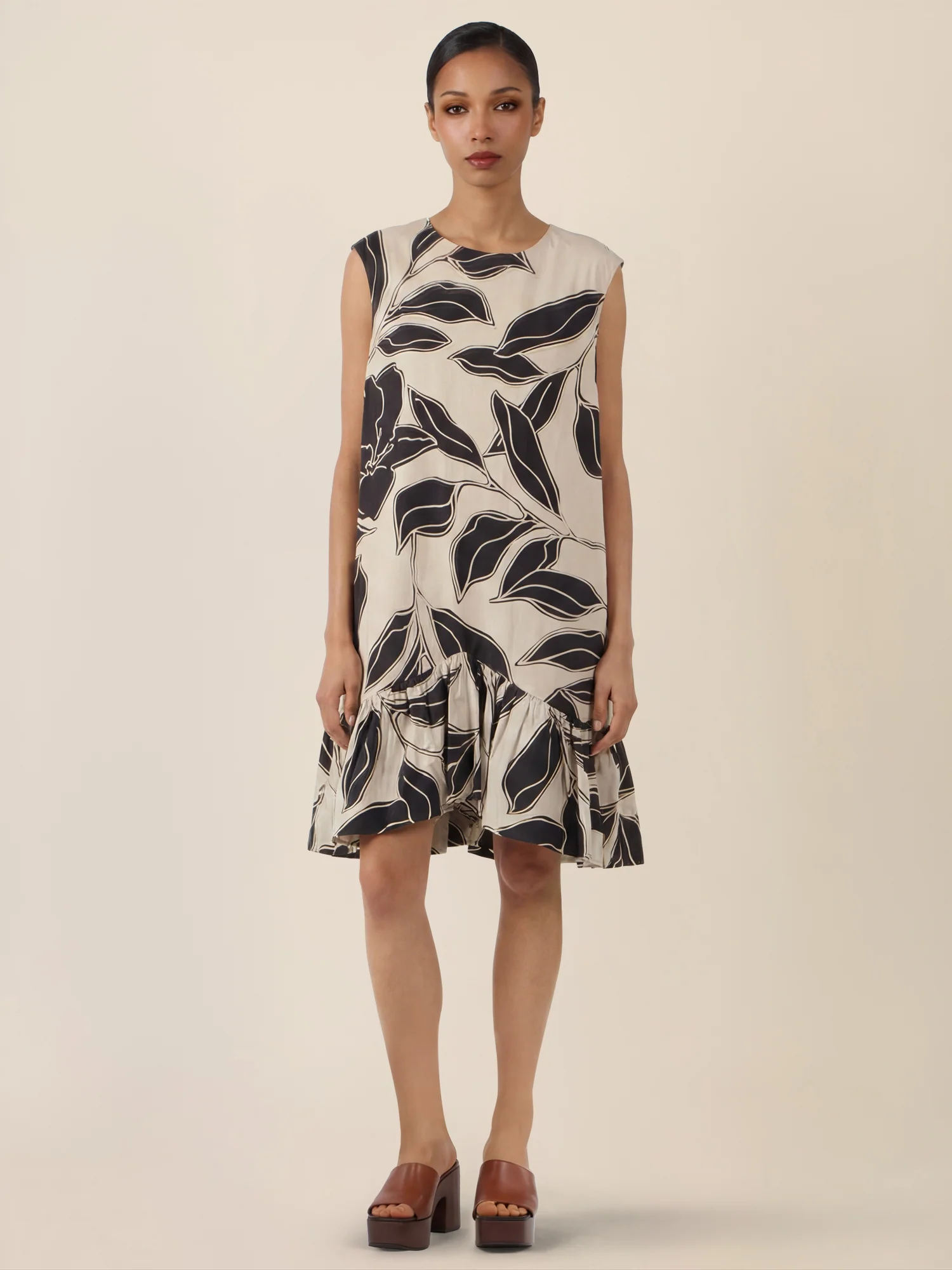 APART Ärmelloses Volantkleid mit Print | beige-schwarz