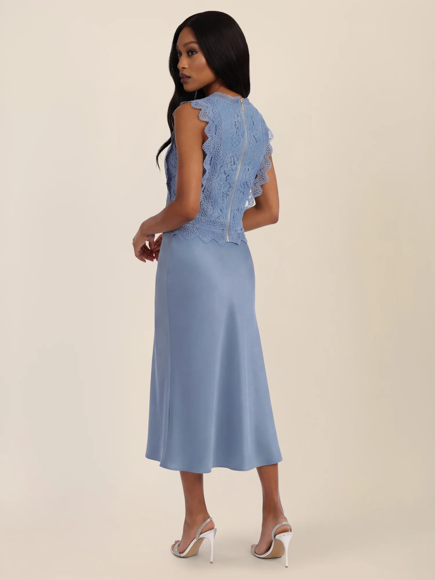 APART Ausgestellter Midirock in fließender Satin-Qualität | rauchblau - Image 3
