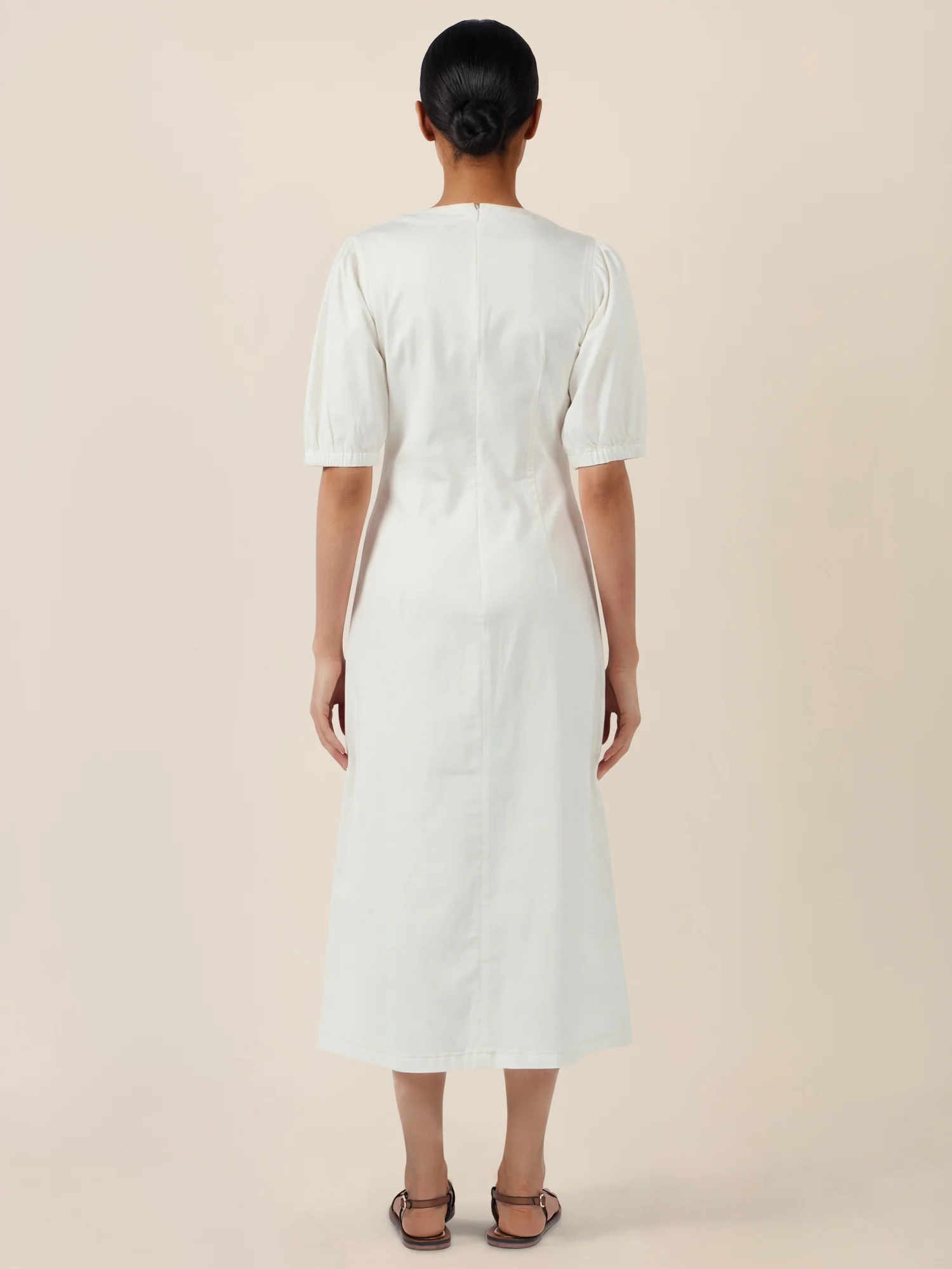 APART Denimkleid mit Puffärmeln | creme - Image 2