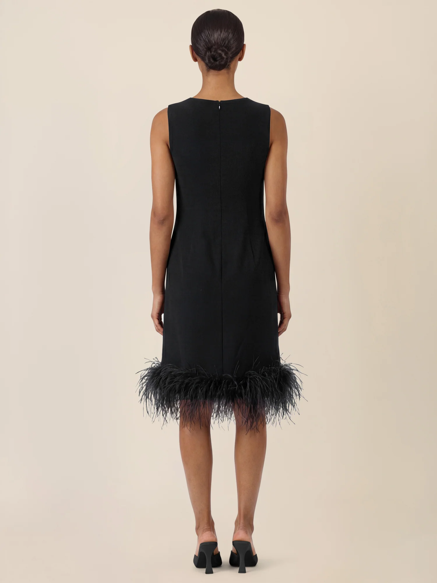 APART Kleid mit Federsaum | schwarz - Image 2