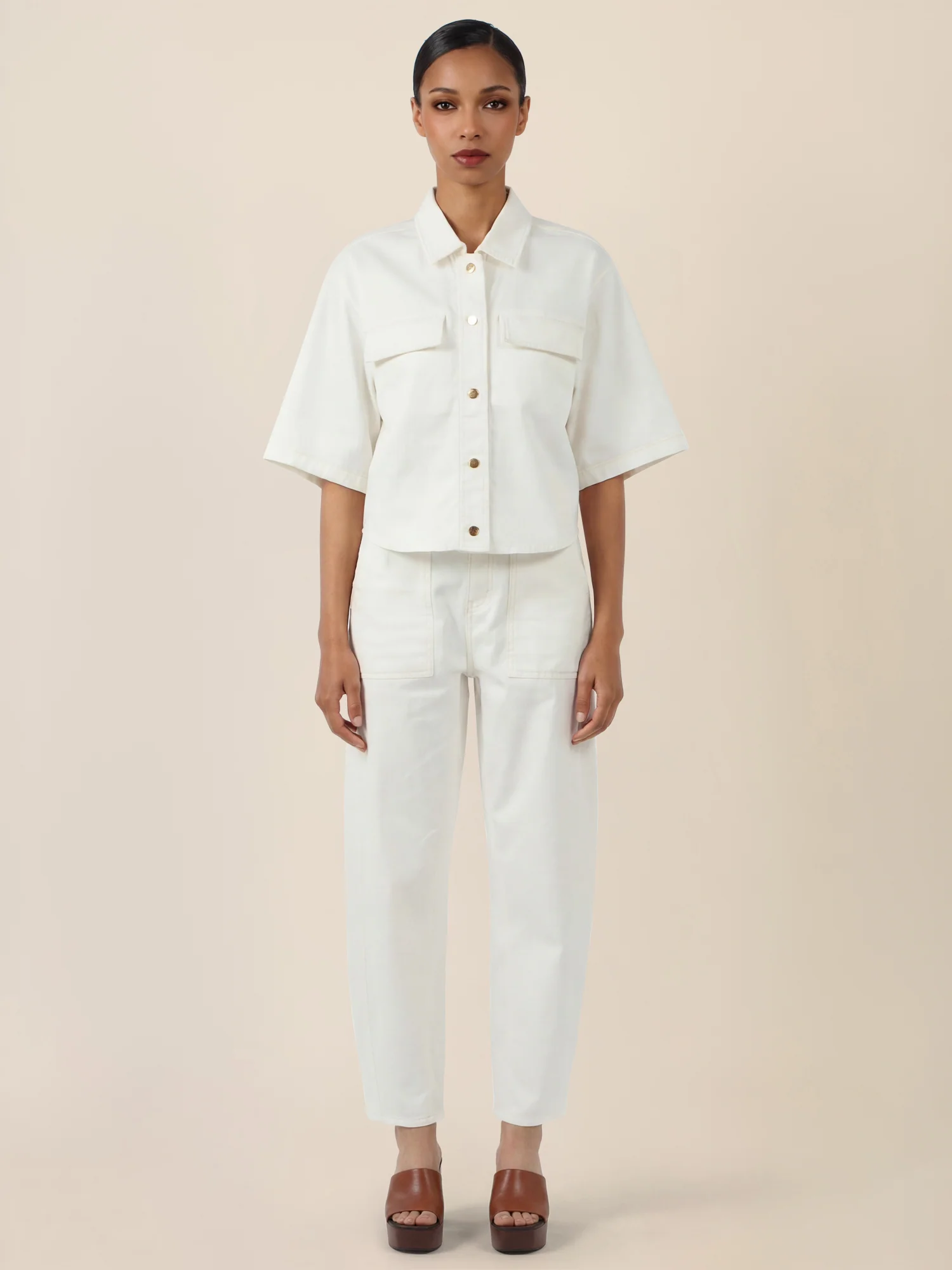 APART Kurzarm-Jeansjacke mit Druckknöpfen | creme - Image 2