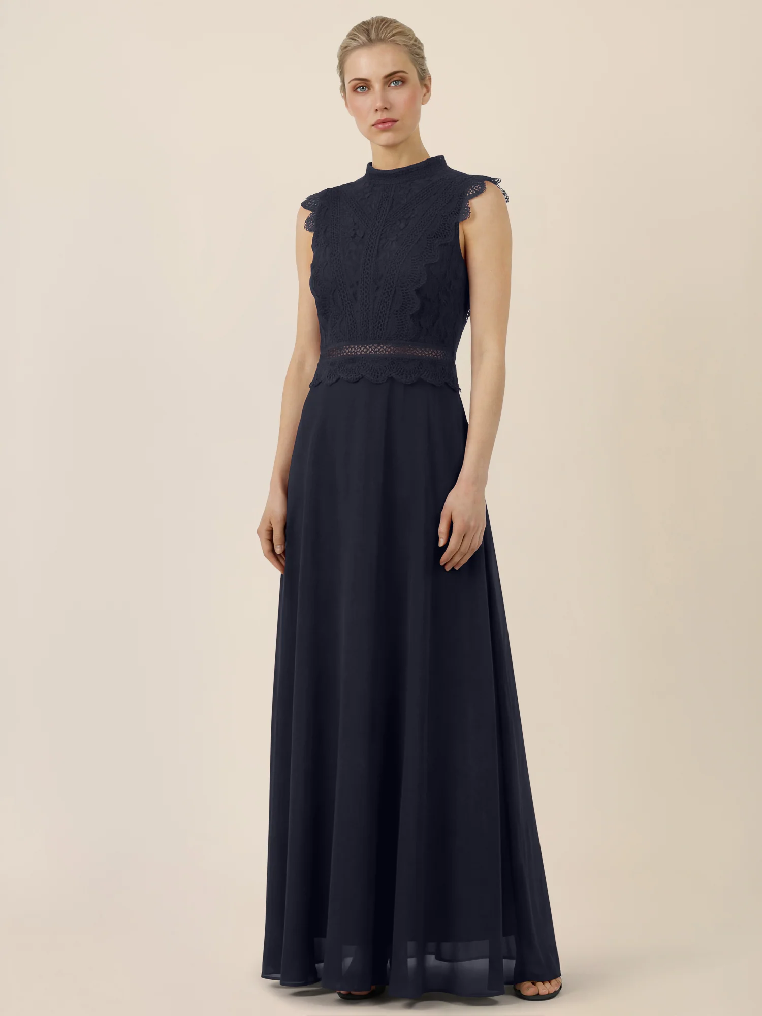 APART Maxikleid mit Häkelspitze und Stehkragen | nachtblau - Image 5