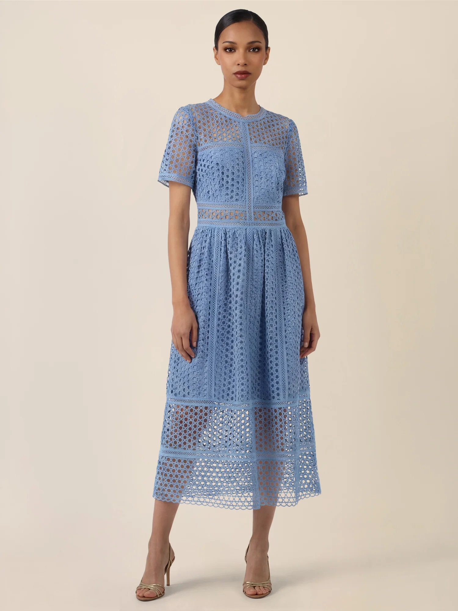 APART Midikleid mit Häkelspitze und Transparenz | rauchblau