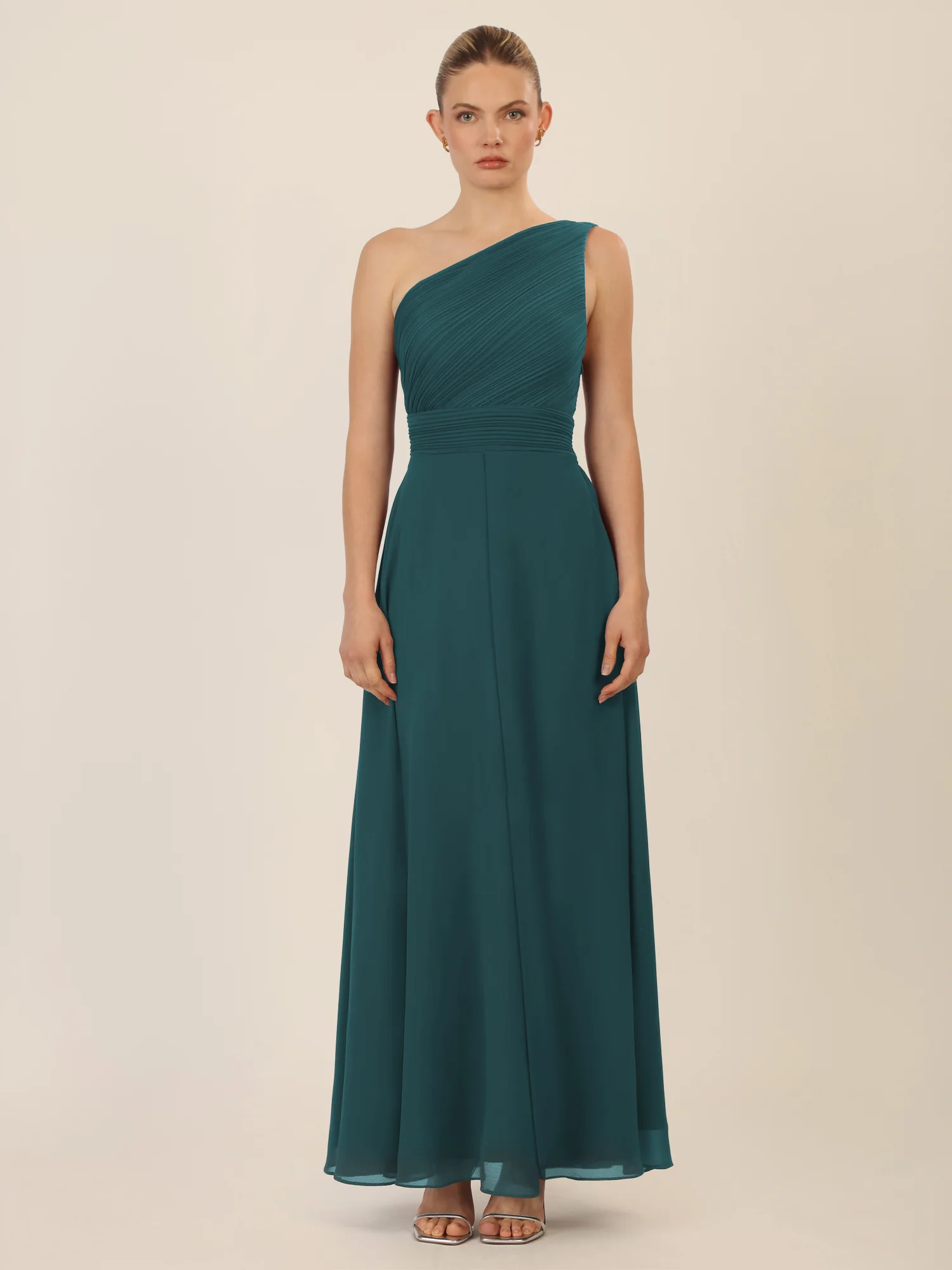 APART One-Shoulder Abendkleid mit Plisseedetail | dunkelgrün - Image 5