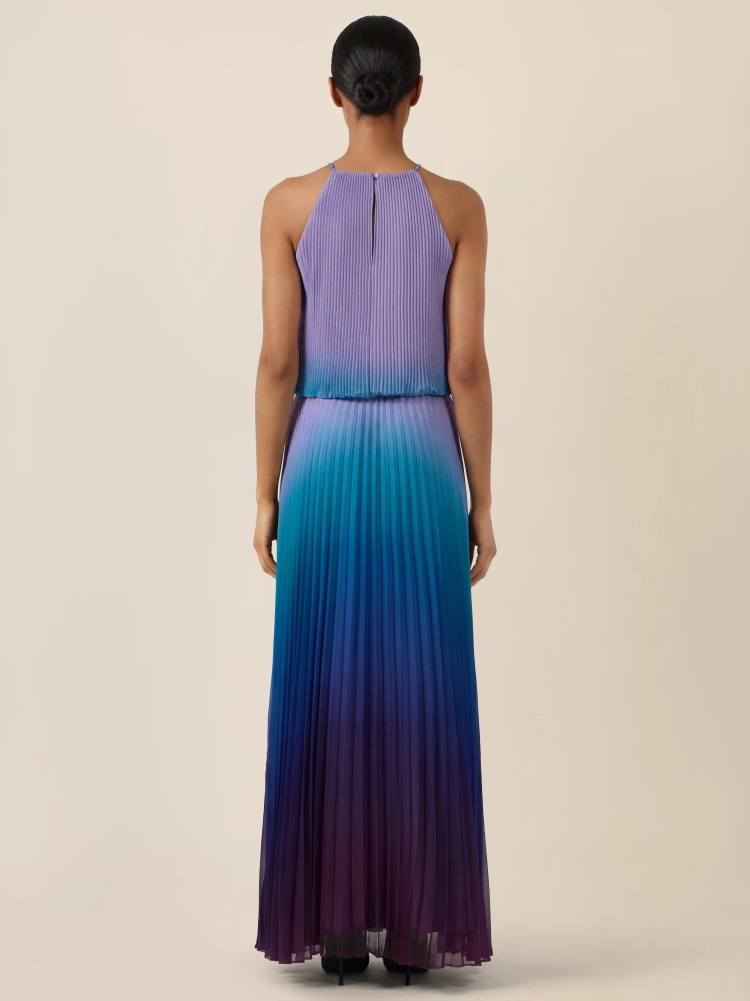 APART Plissiertes Langes Chiffonkleid mit Farbverlauf | lavendel-multicolor - Image 2