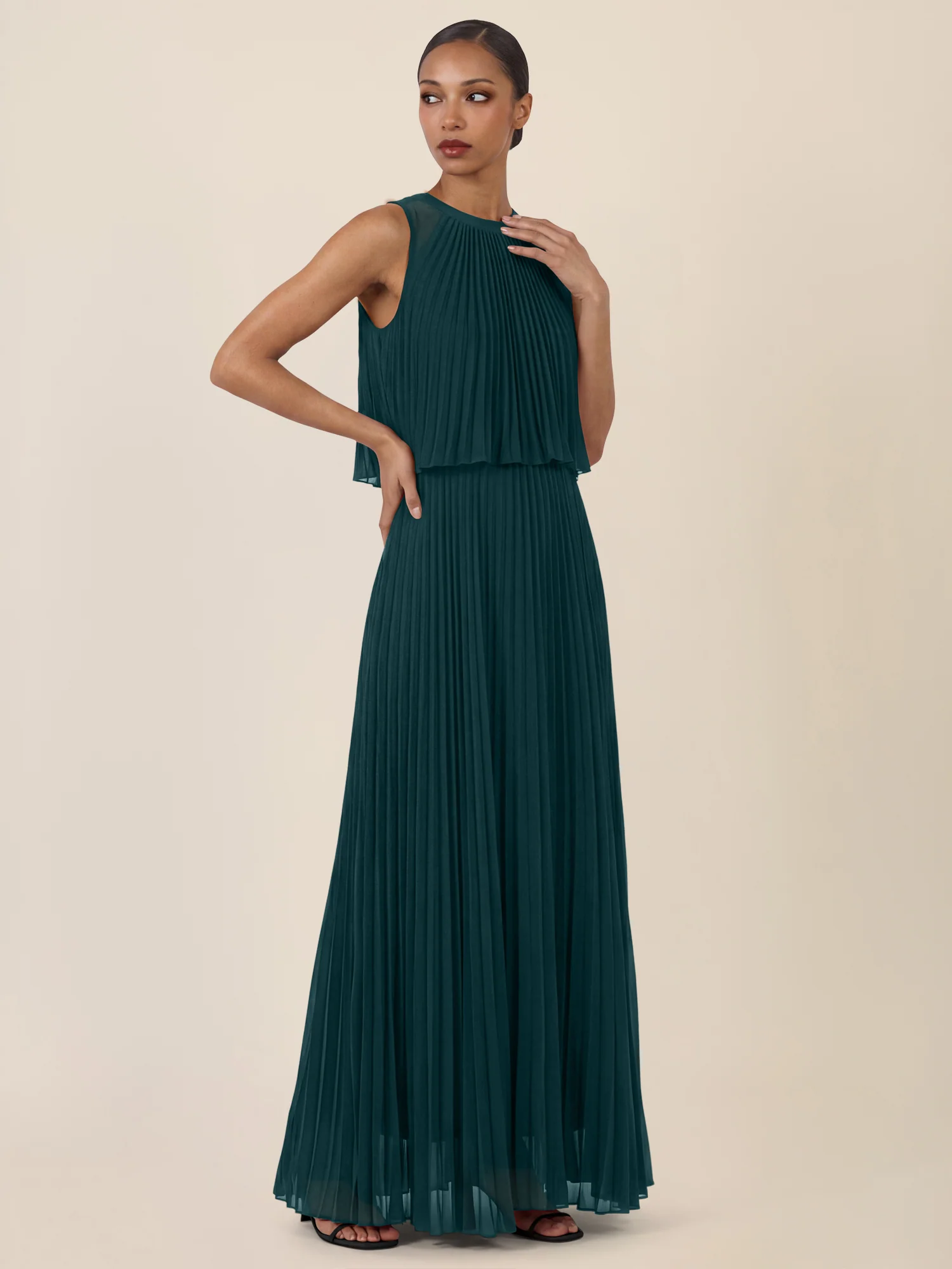 APART Plissiertes Maxikleid mit Doppellagen-Effekt | emerald - Image 5