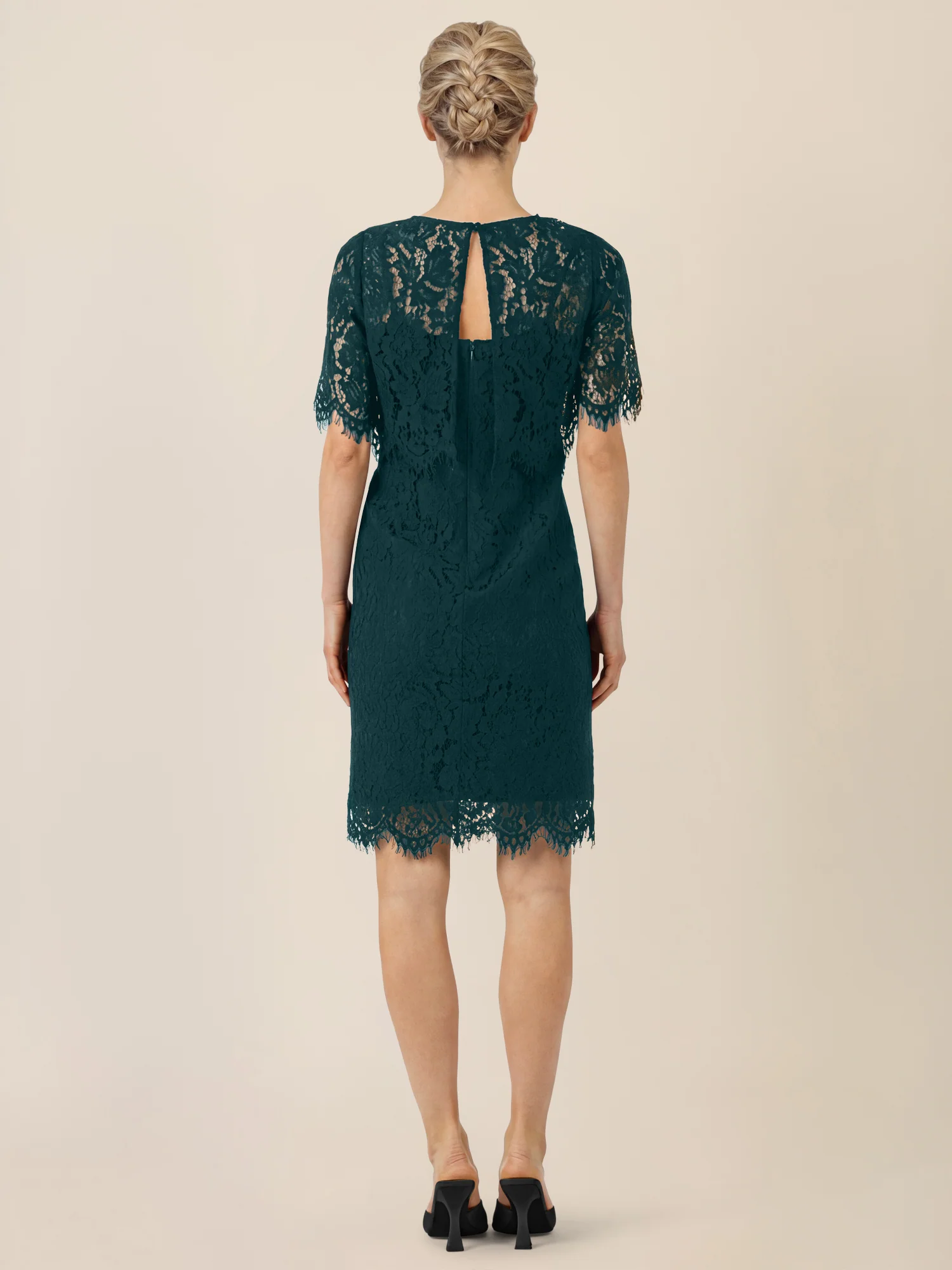 APART Schmal geschnittenes Kleid mit Taillennaht | emerald - Image 2