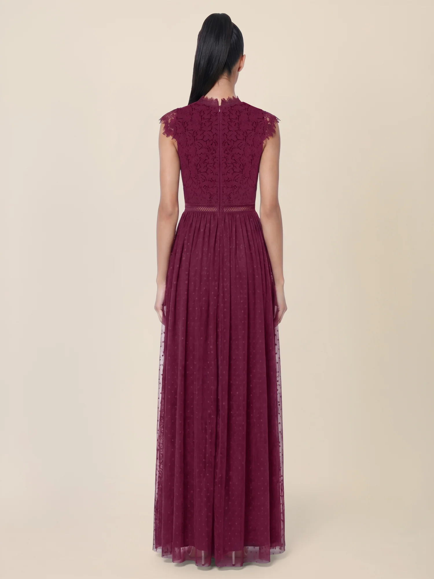 Kleid aus plastischer Spitze und weichem Tüll | weinrot - Image 2