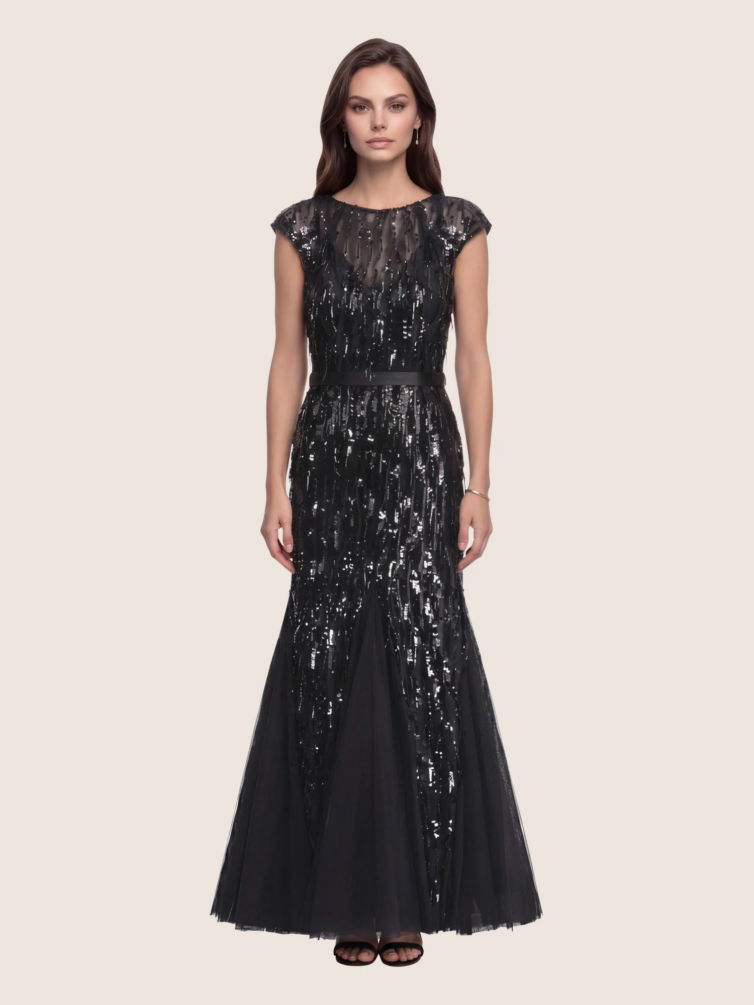 Kleid mit Paillettenstickerei und Tüll-Godets | schwarz