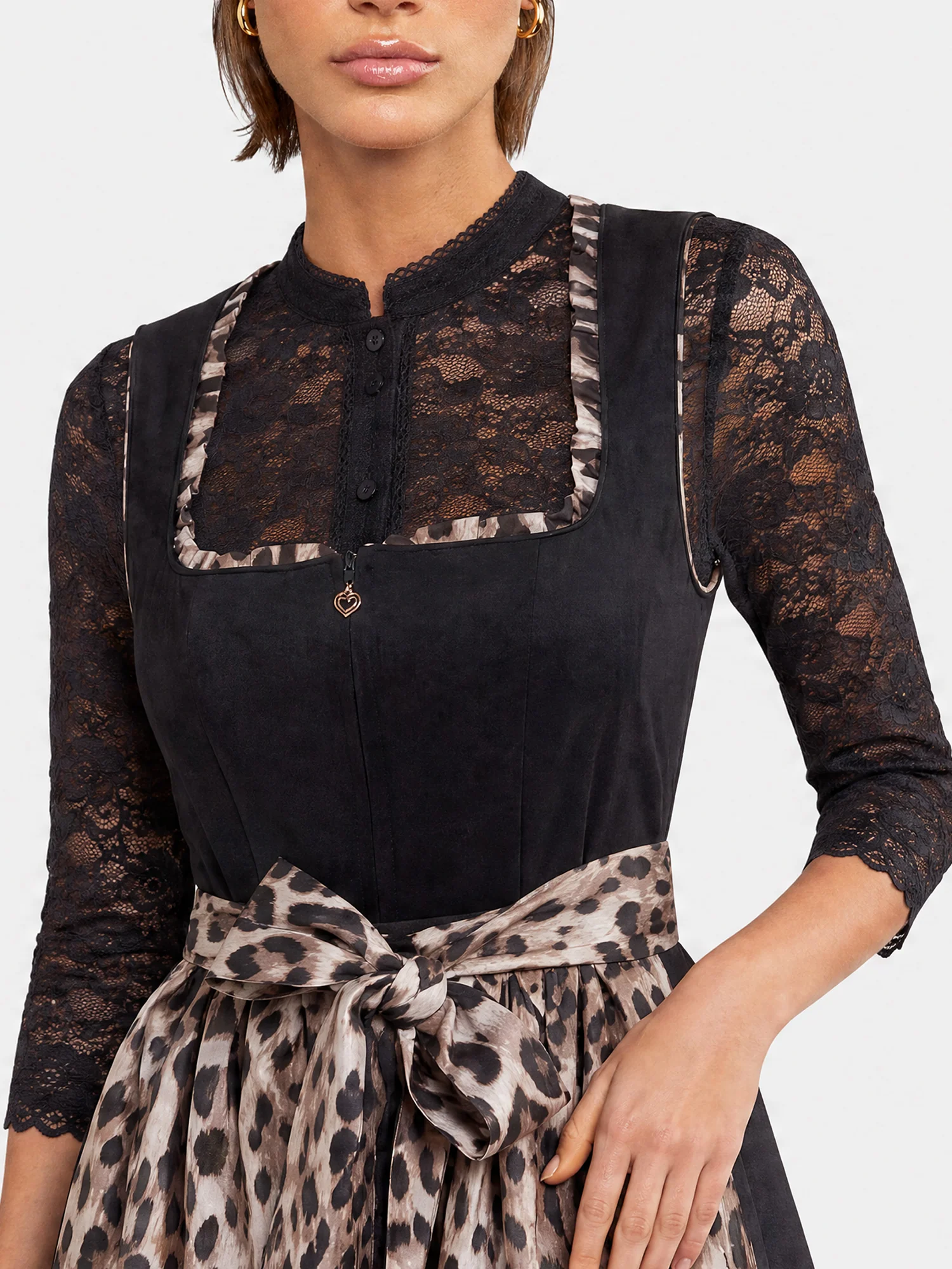 Dirndl-Bluse aus Spitze mit Stehkragen | schwarz - Image 5